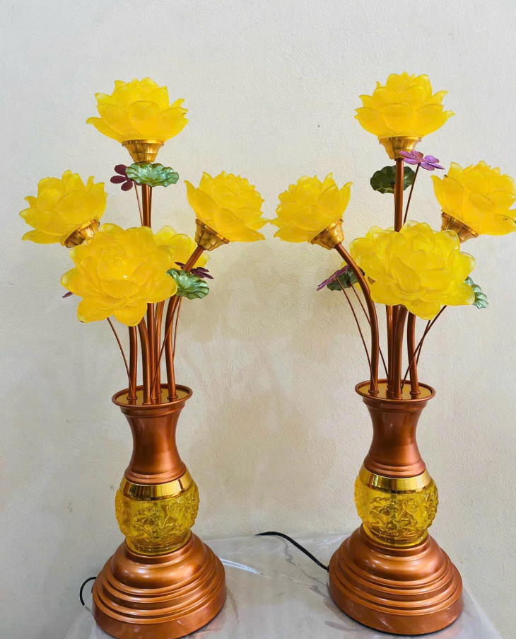 Đèn Thờ Quả Dứa Hoa Sen Và Rồng Phượng